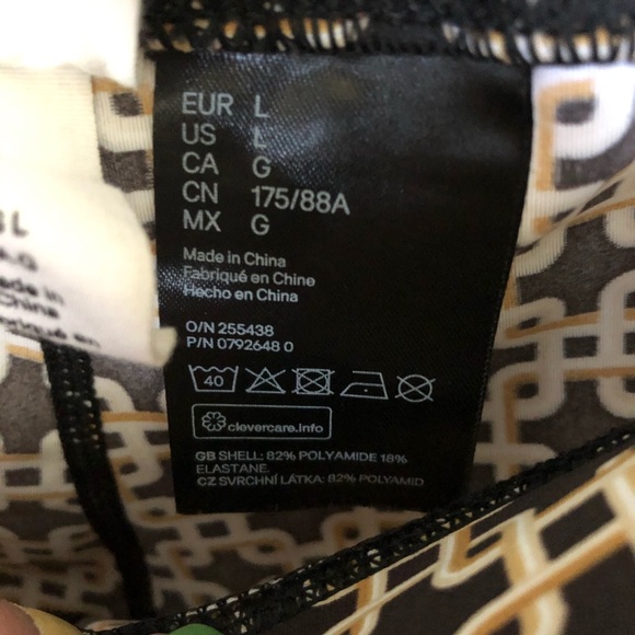 Patterned High Waist Leggings - Picture 5 of 11